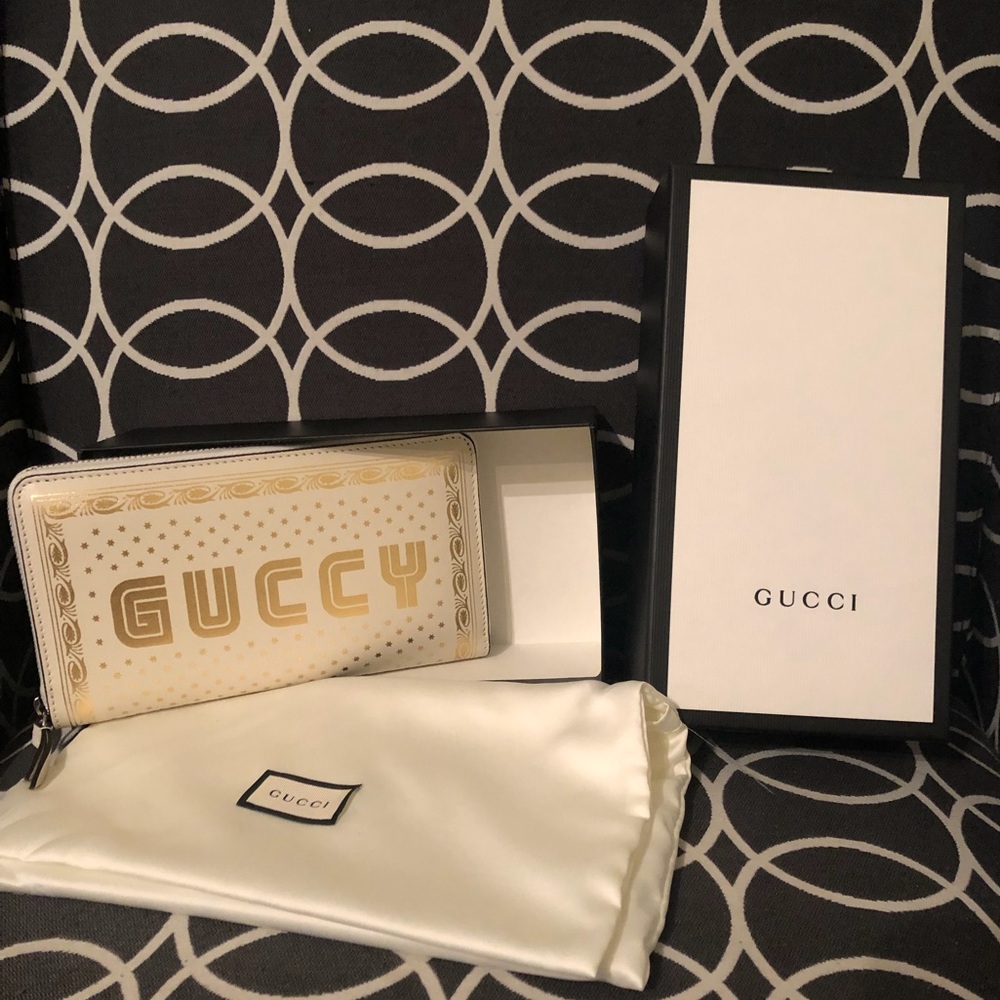 Sega Guccy Gucci wallet